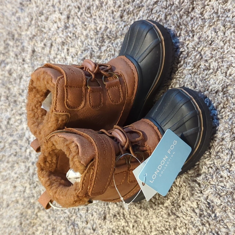 Kids snow boots